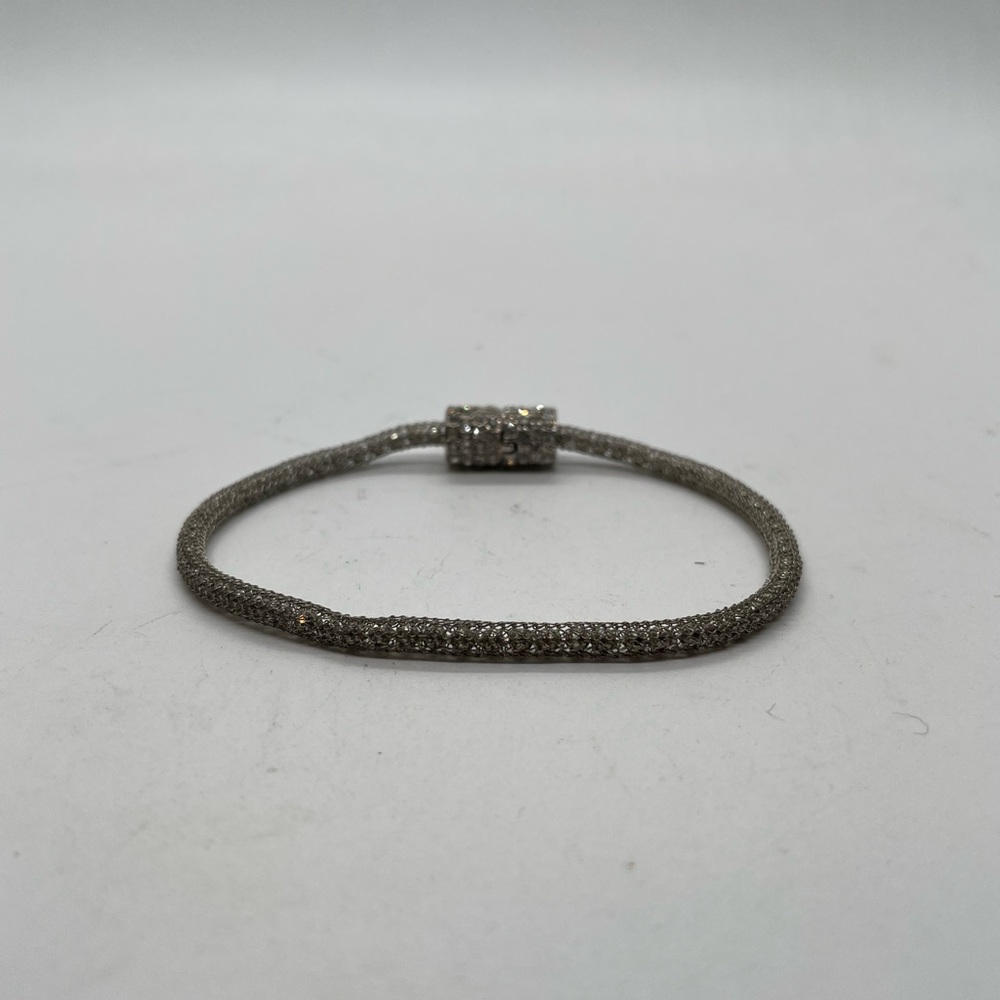 Crystal Bracelet with Magnetic Clasp - Picture 4 of 5
